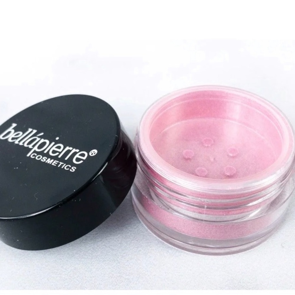 Bellapierre Cosmetics Pink Shimmer Powder in 'Wow'